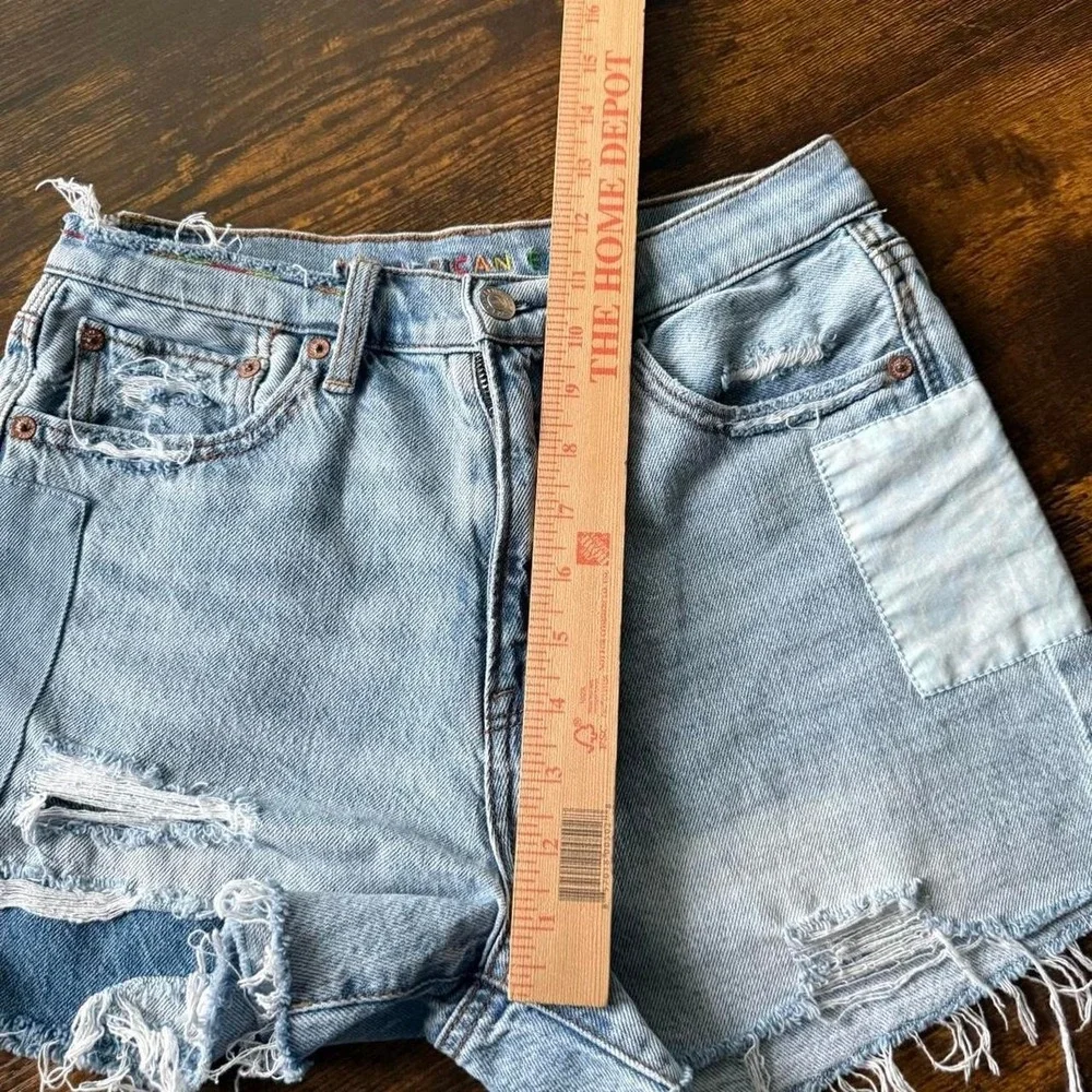 American Eagle 90s Boyfriend High Rise Patchwork Denim Shorts Size 4